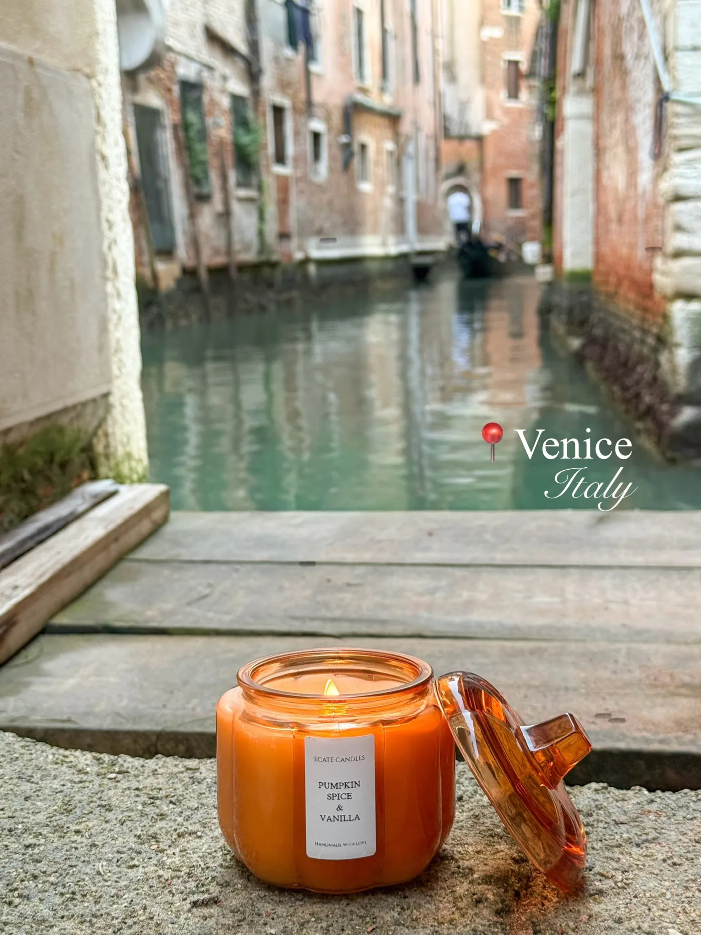 Galerie Ecaté Candles 1