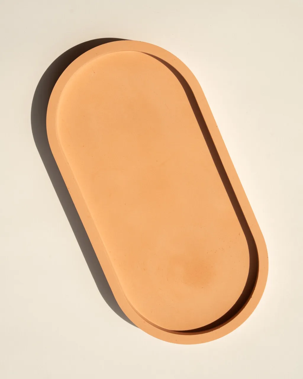 Tavă decorativă din praf ceramic — miniatură 3