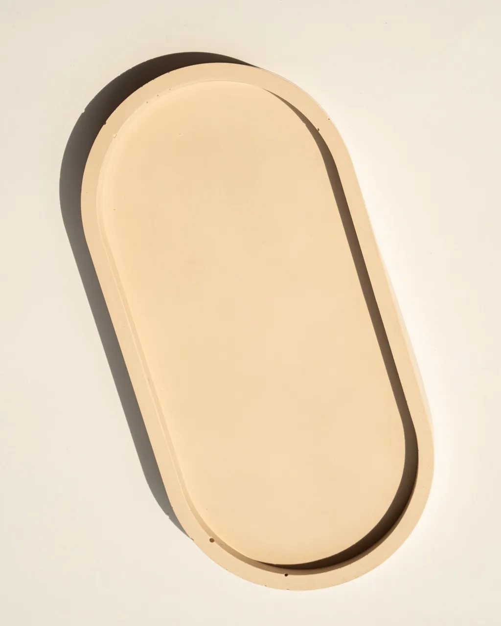 Tavă decorativă din praf ceramic — miniatură 5