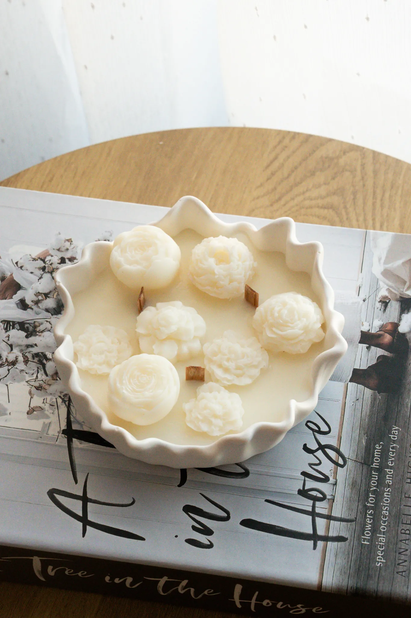 Lumânare parfumată, bol ceramic, VANILLA LINEN  — miniatură 2